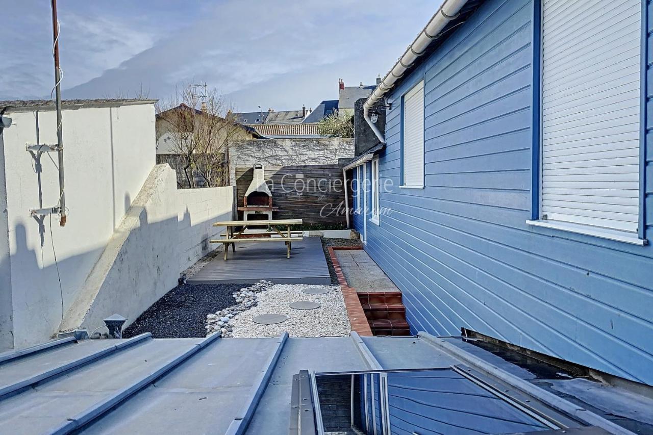 オー Am 57 - The Blue Houseヴィラ エクステリア 写真